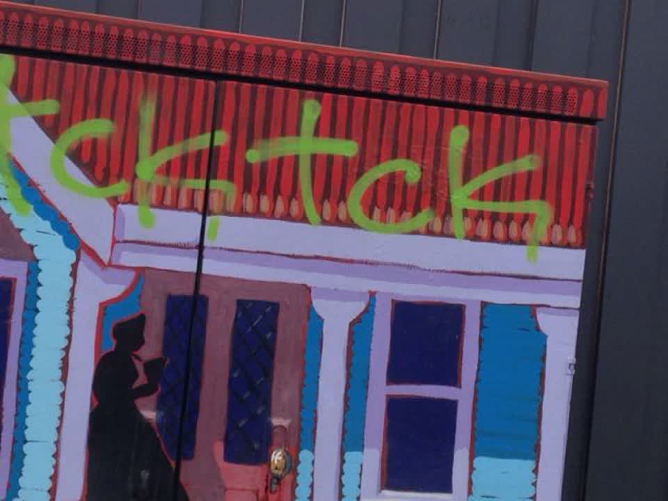The photograph attached to this graffiti report