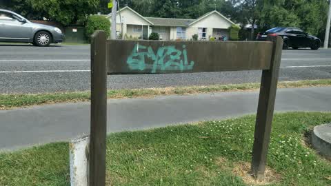 Graffiti, a report photo