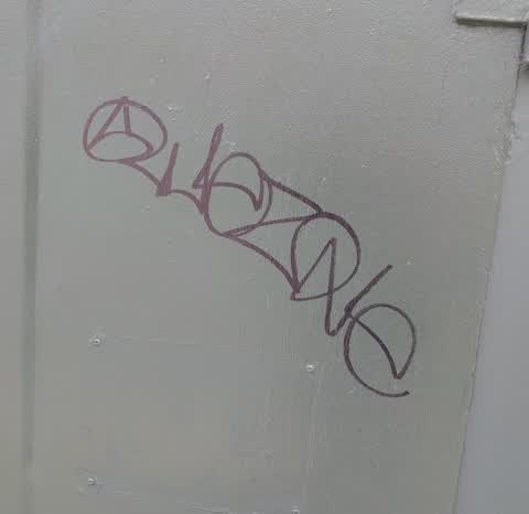 Graffiti, a report photo