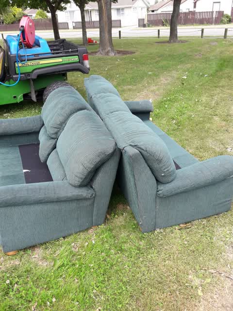 Rubbish/Recycling, a report photo