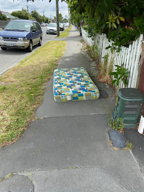 Rubbish/Recycling, a report photo