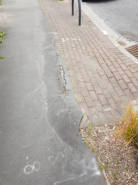 Roading/Streets, a report photo
