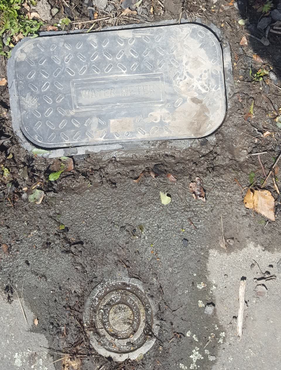 The photograph attached to this water supply report