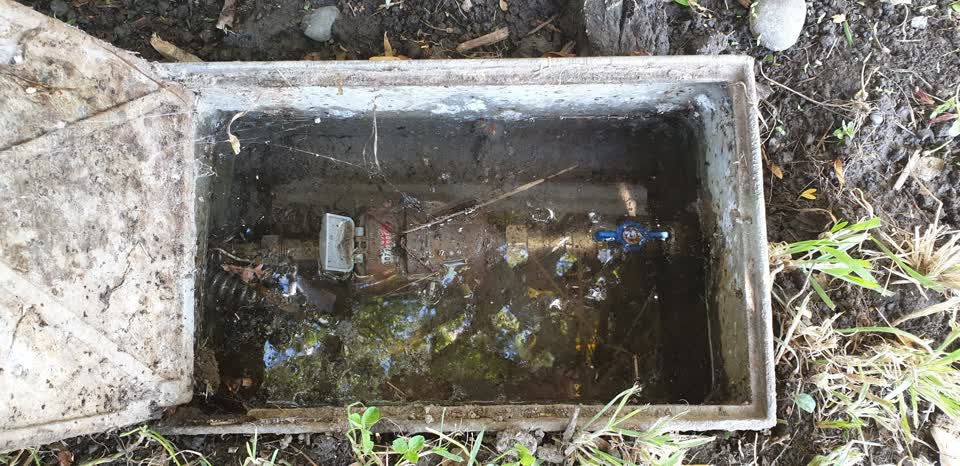 The photograph attached to this water supply report