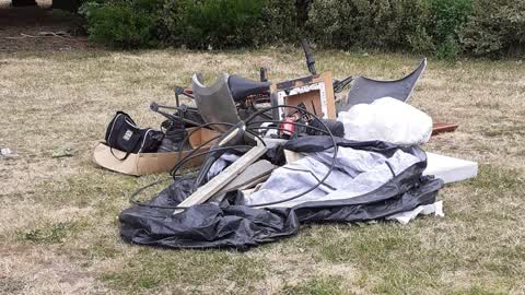 Rubbish/Recycling, a report photo