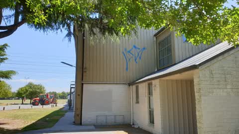 Graffiti, a report photo