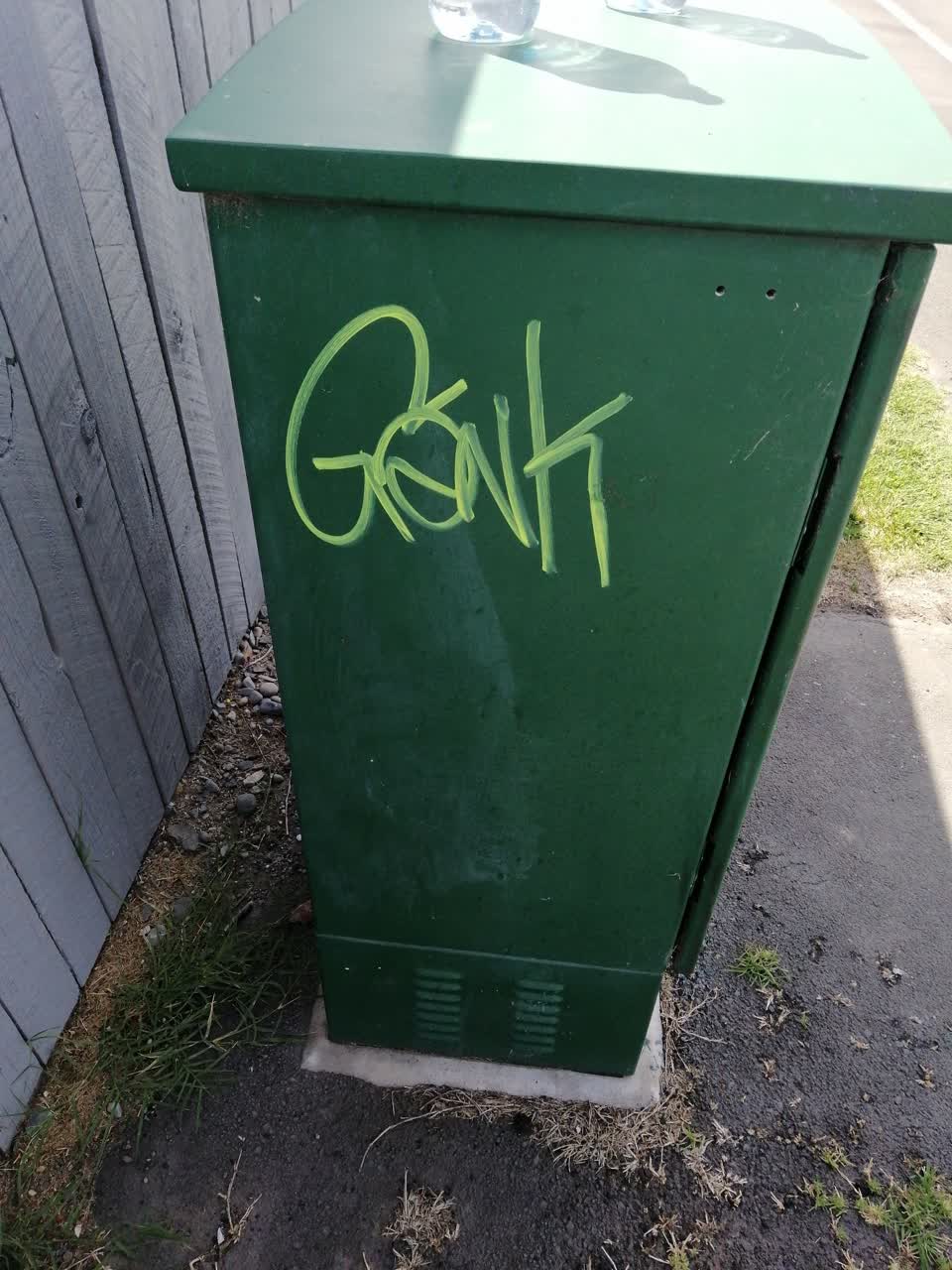 The photograph attached to this graffiti report