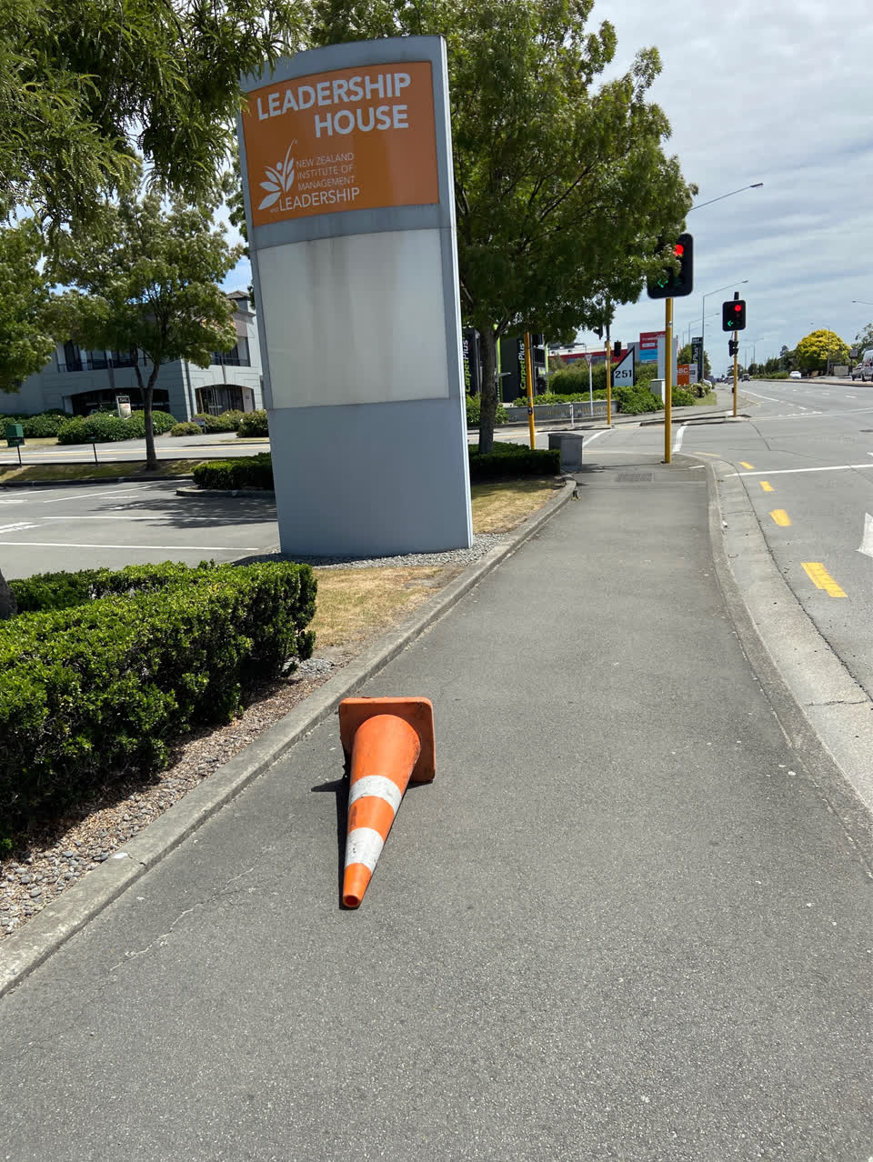 The photograph attached to this roading/streets report