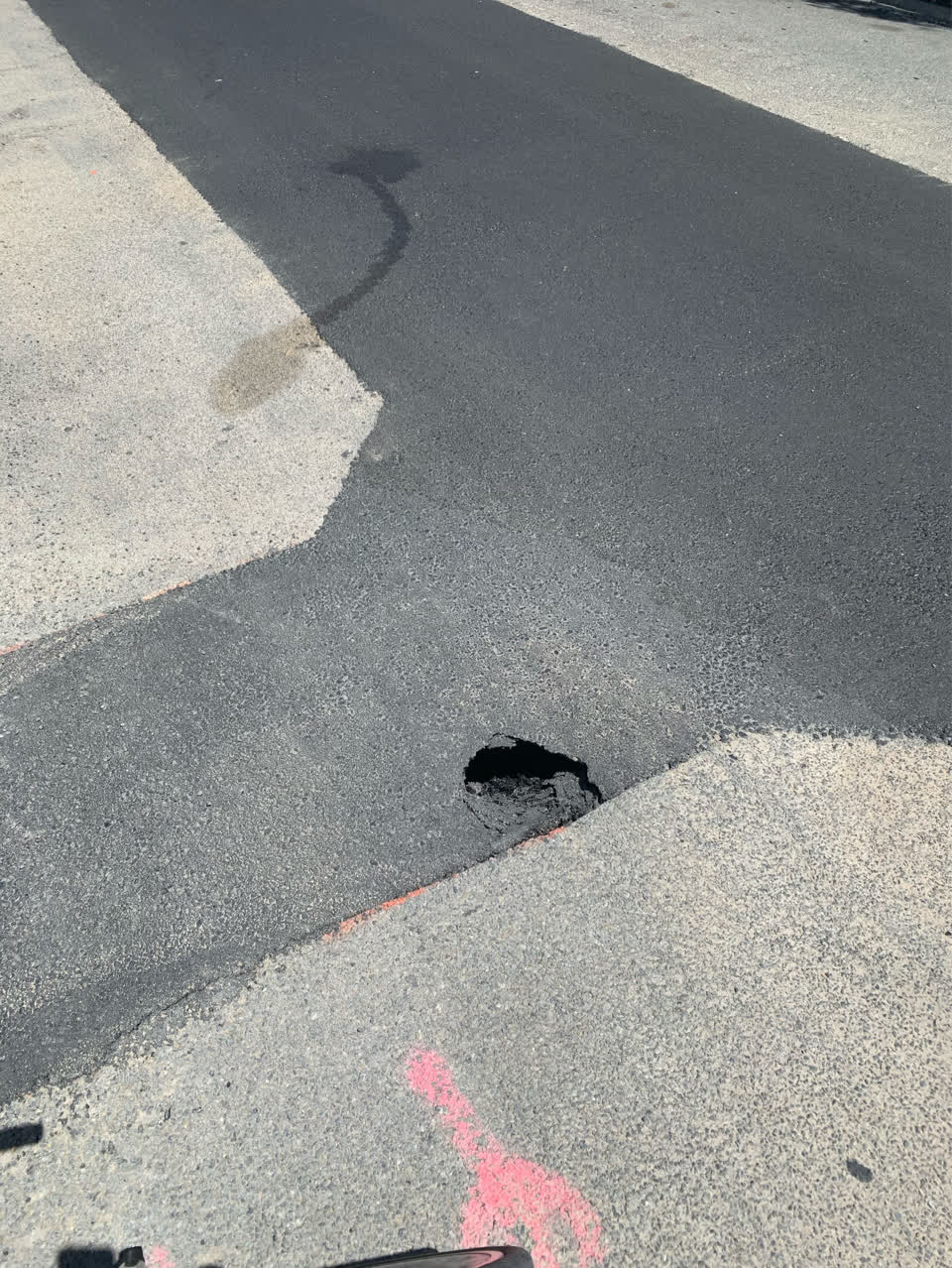 The photograph attached to this roading/streets report