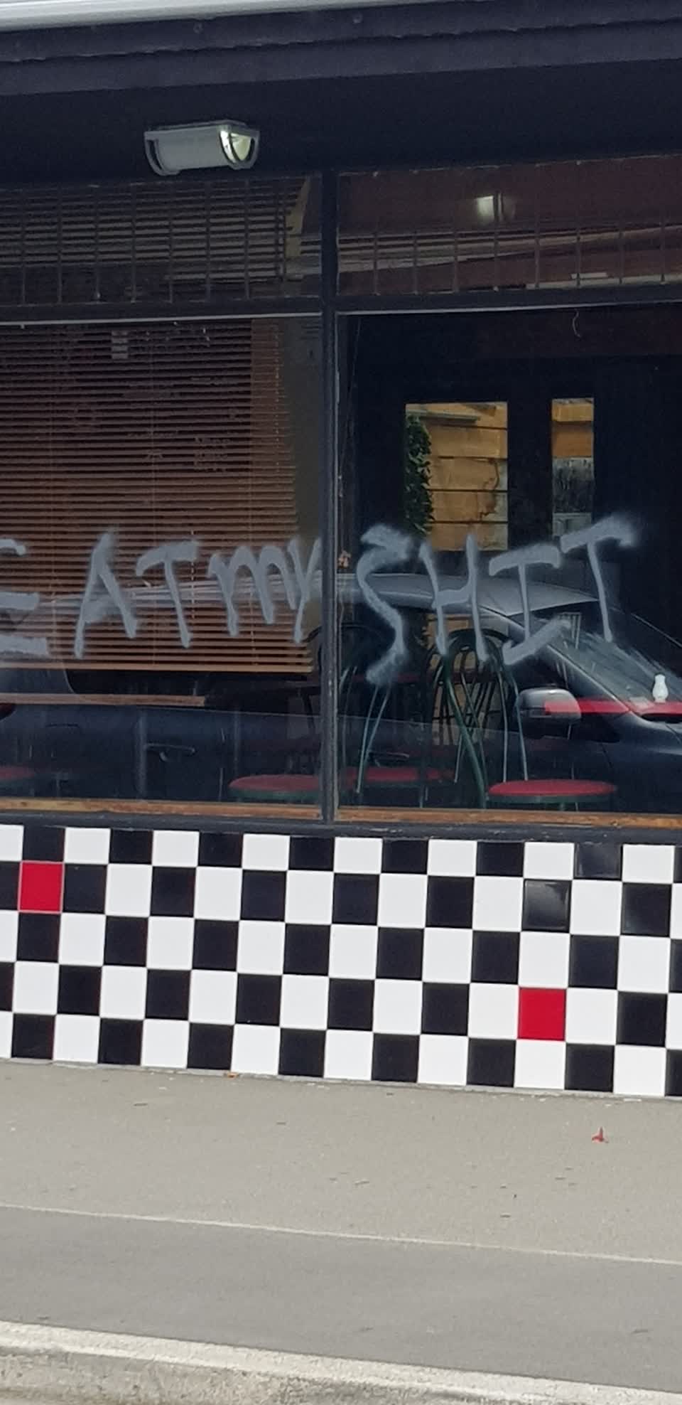 The photograph attached to this graffiti report