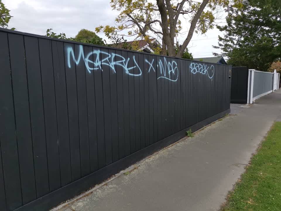 The photograph attached to this graffiti report
