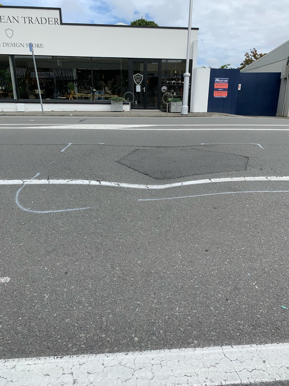 The photograph attached to this roading/streets report