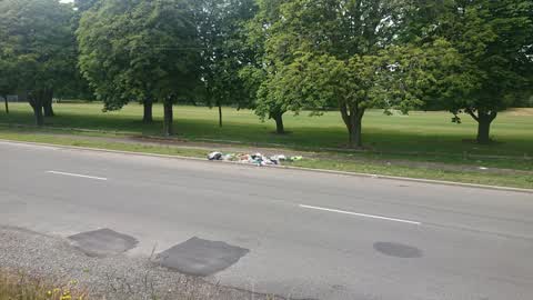 Rubbish/Recycling, a report photo