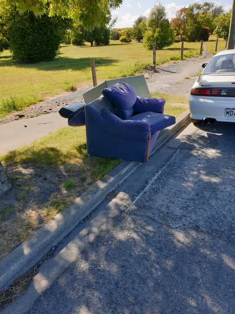 Rubbish/Recycling, a report photo