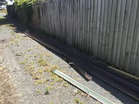 Rubbish/Recycling, a report photo
