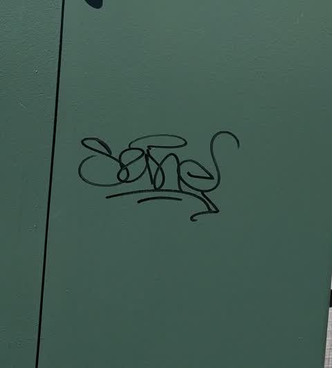 Graffiti, a report photo