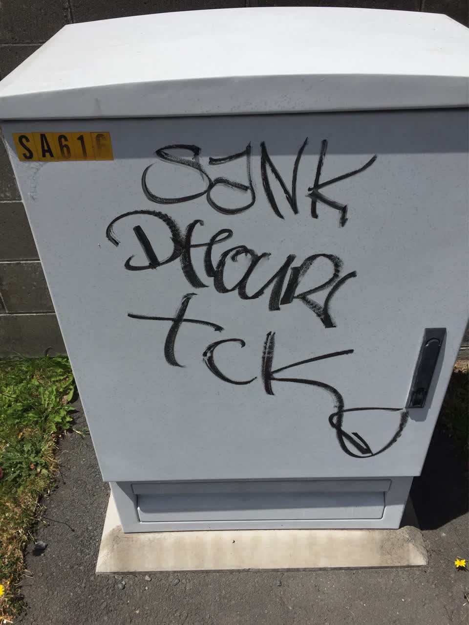The photograph attached to this graffiti report