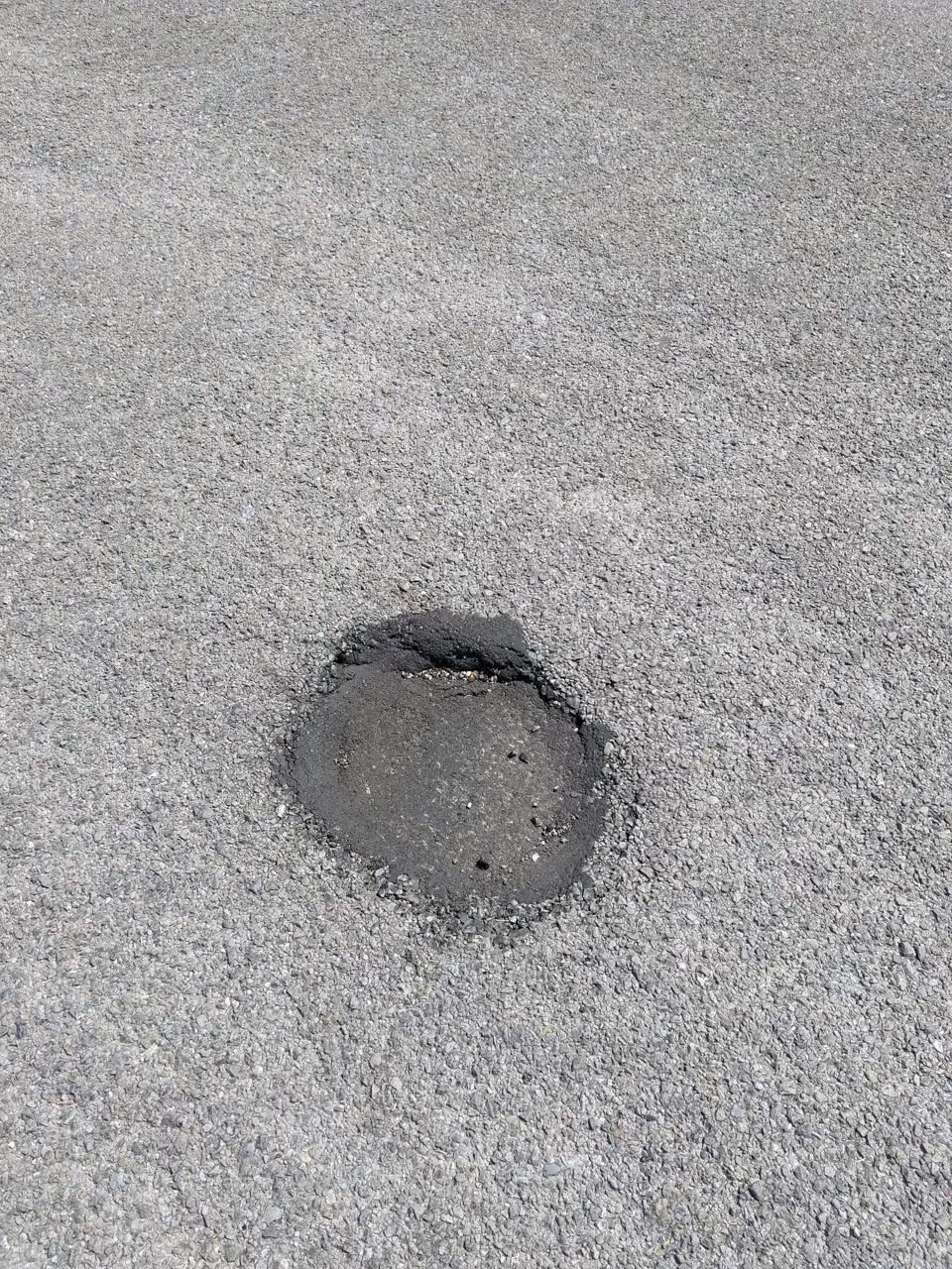 The photograph attached to this roading/streets report