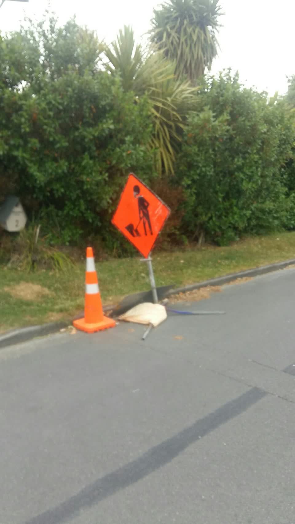 The photograph attached to this roading/streets report
