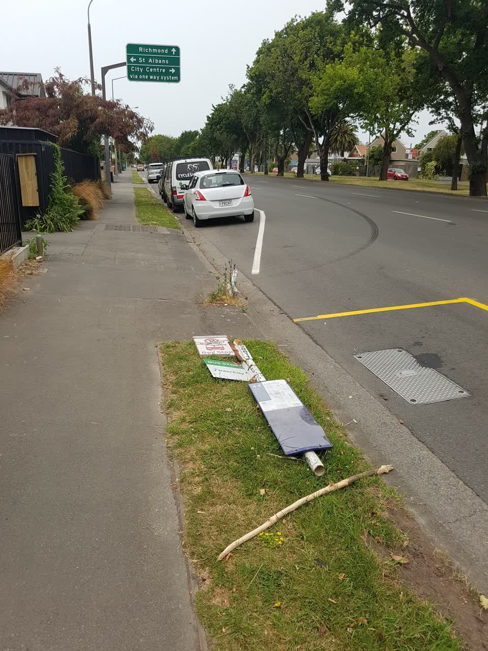 The photograph attached to this roading/streets report