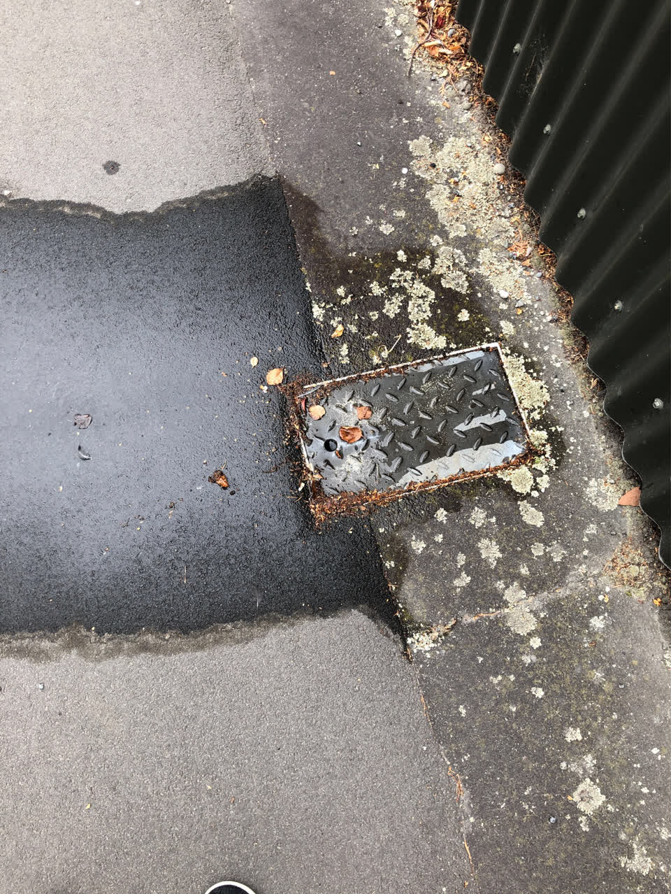 The photograph attached to this water supply report
