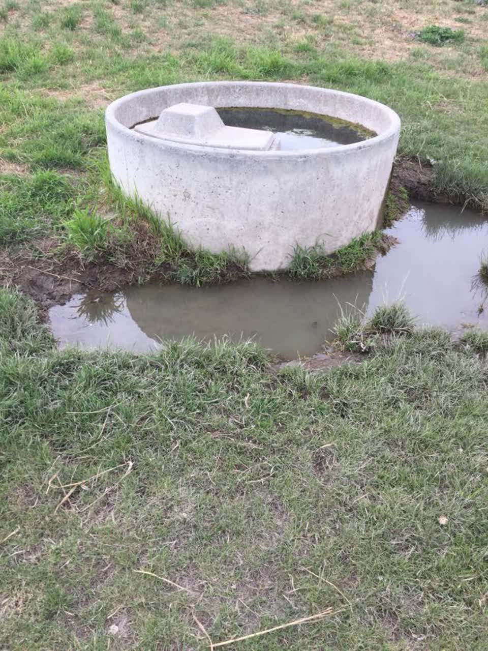 The photograph attached to this water supply report