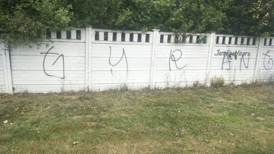 The photograph attached to this graffiti report