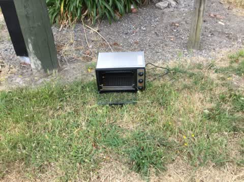 Rubbish/Recycling, a report photo