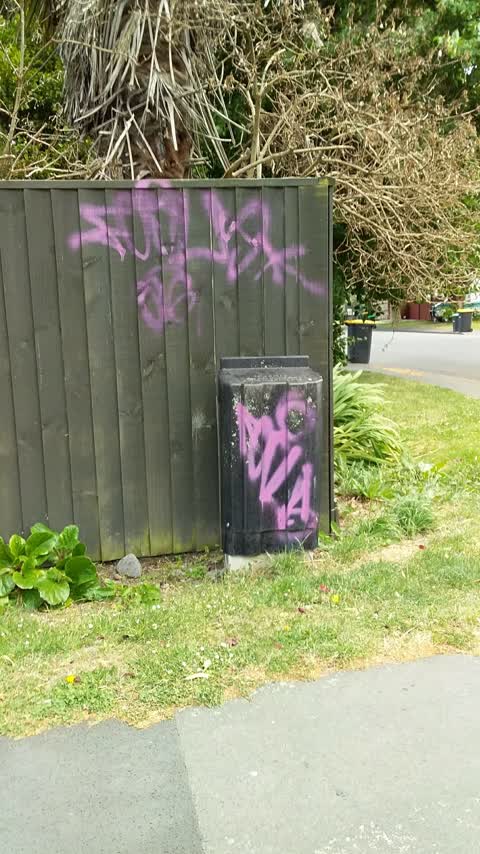 Graffiti, a report photo