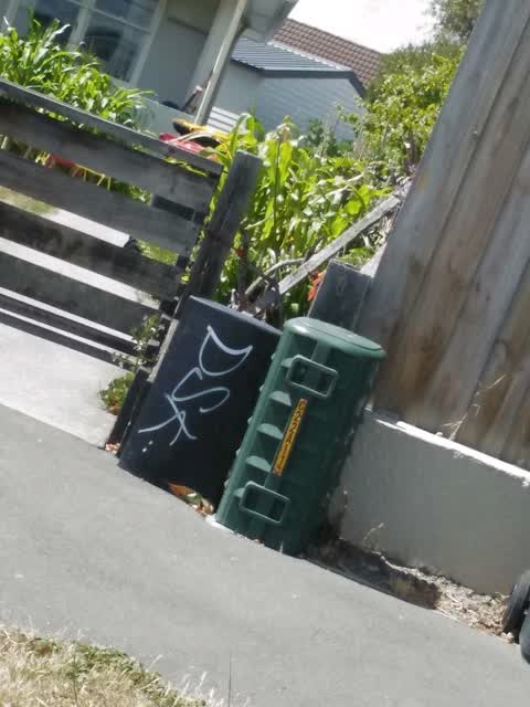 Graffiti, a report photo