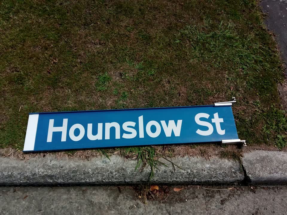 The photograph attached to this roading/streets report