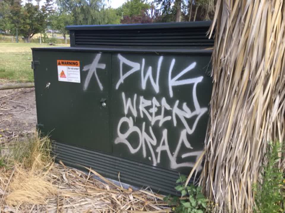 The photograph attached to this graffiti report