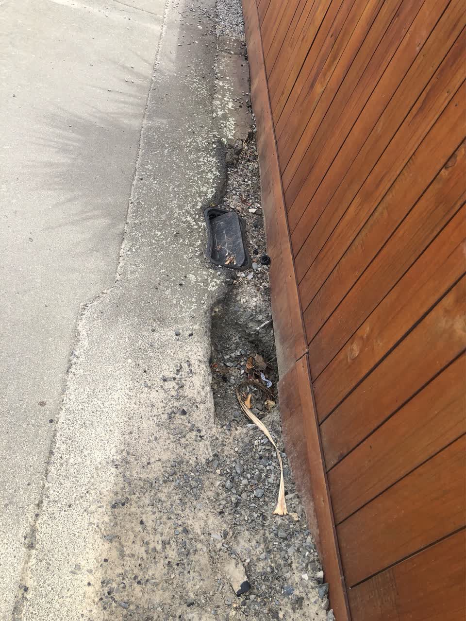 The photograph attached to this water supply report