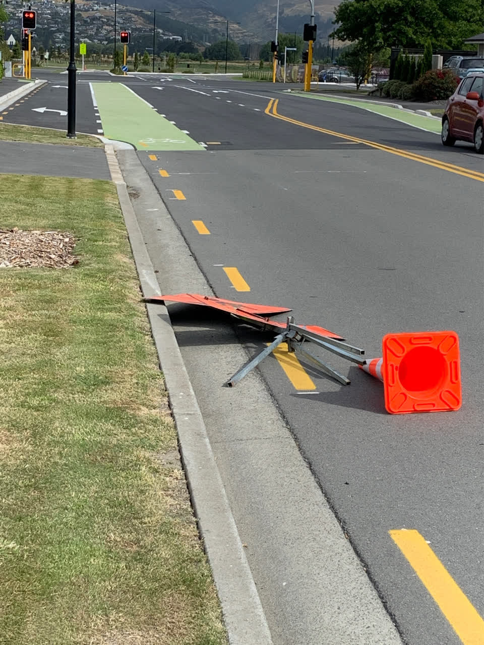 The photograph attached to this roading/streets report