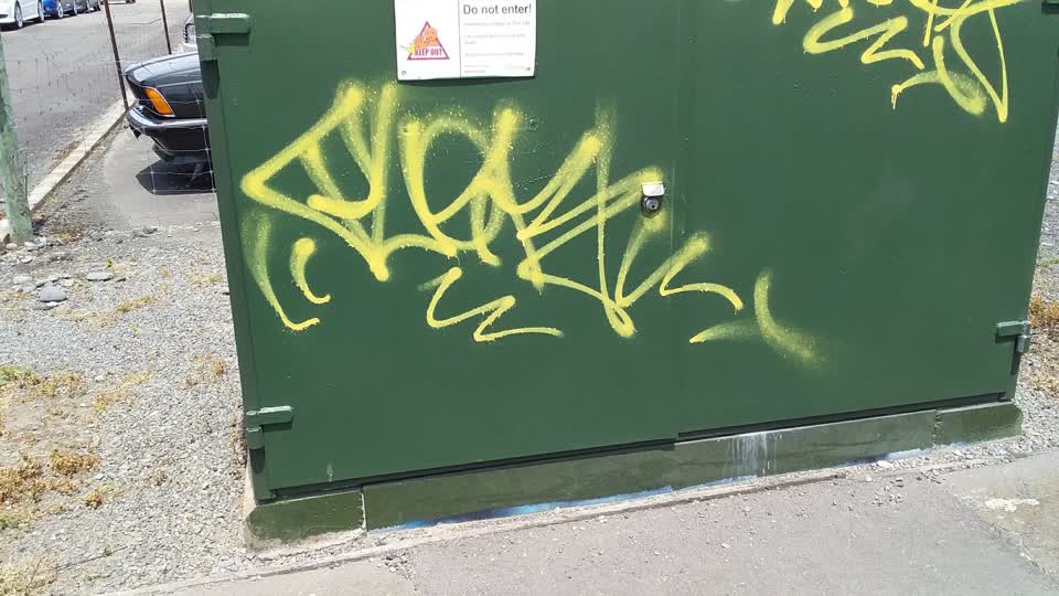 The photograph attached to this graffiti report