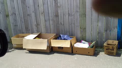 Rubbish/Recycling, a report photo