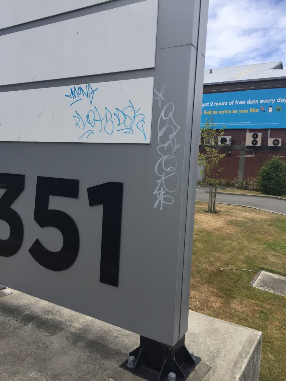 The photograph attached to this graffiti report