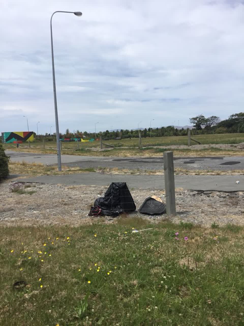 The photograph attached to this rubbish/recycling report