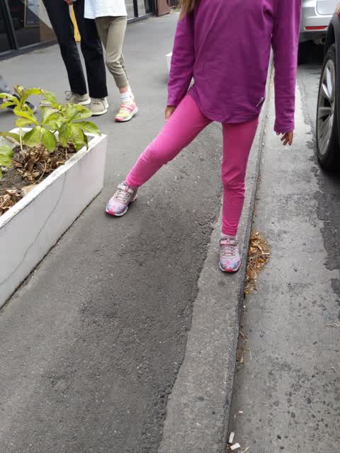 Roading/Streets, a report photo