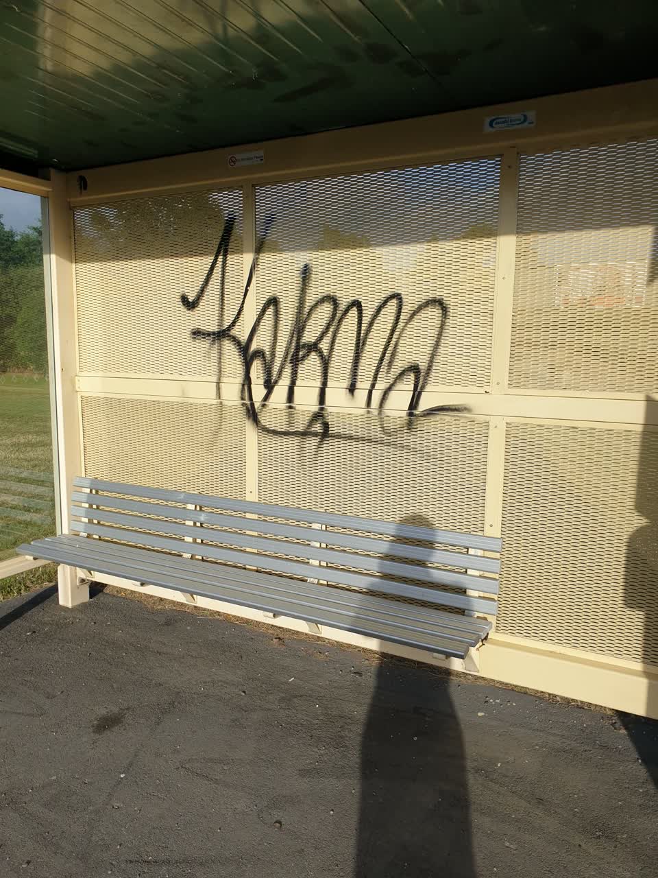 The photograph attached to this graffiti report
