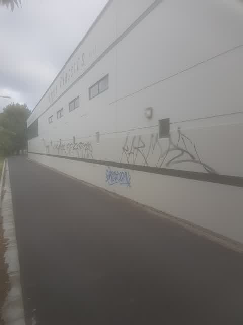 Graffiti, a report photo
