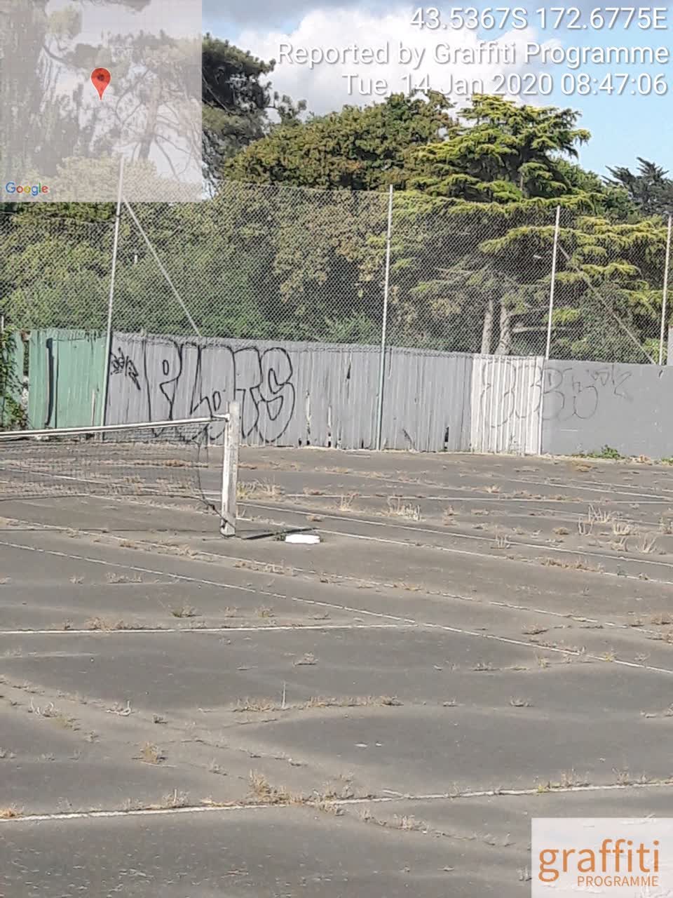 The photograph attached to this graffiti report