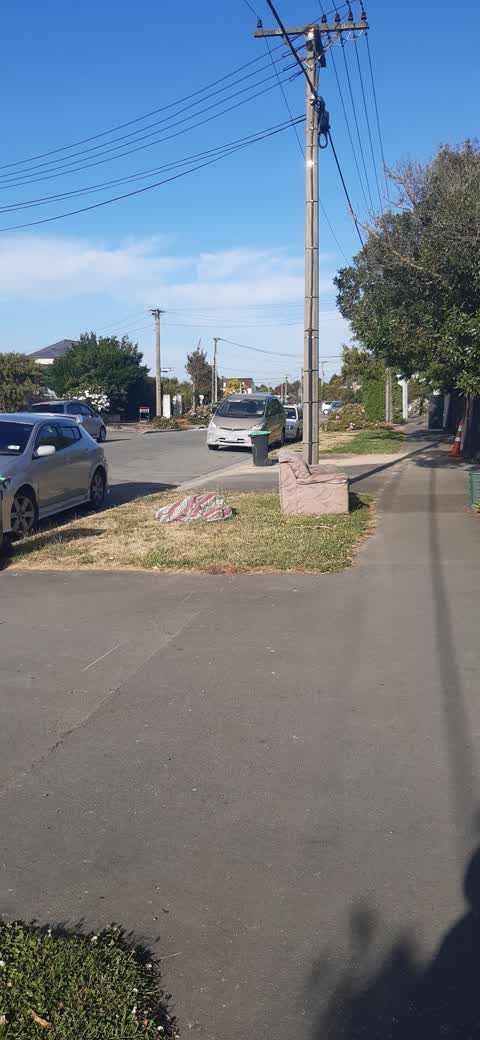 Rubbish/Recycling, a report photo
