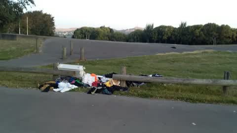 Rubbish/Recycling, a report photo