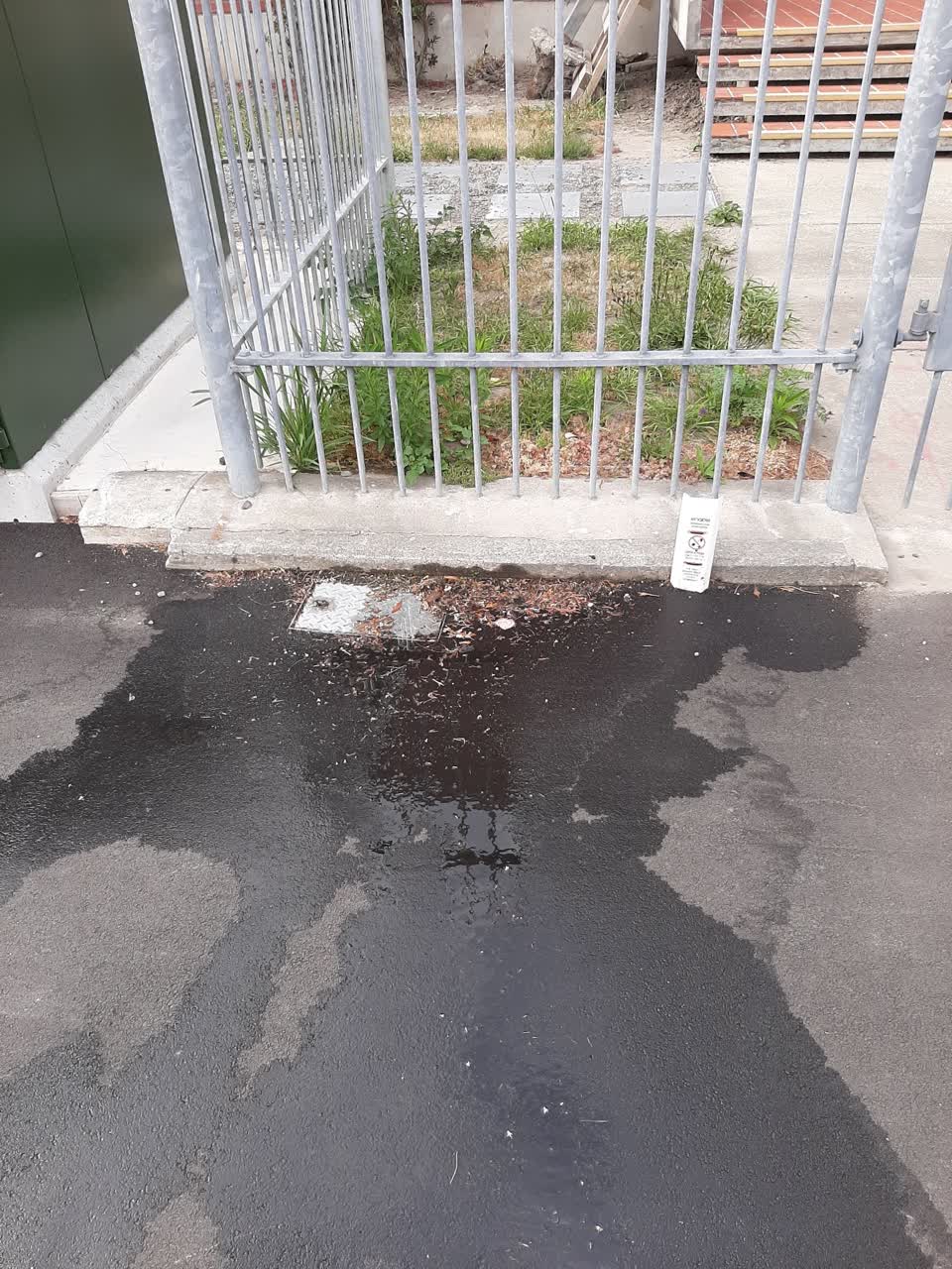 The photograph attached to this water supply report