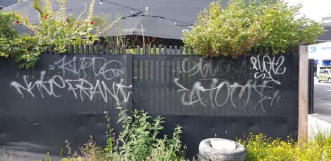 Graffiti, a report photo