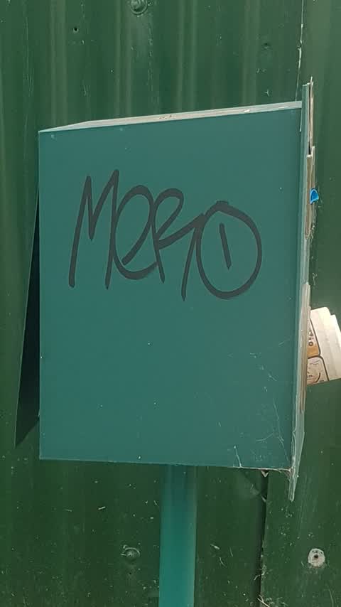 Graffiti, a report photo