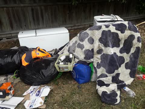 Rubbish/Recycling, a report photo