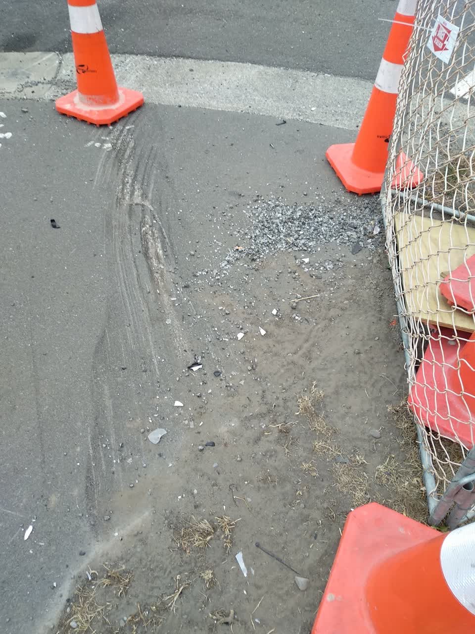 The photograph attached to this roading/streets report