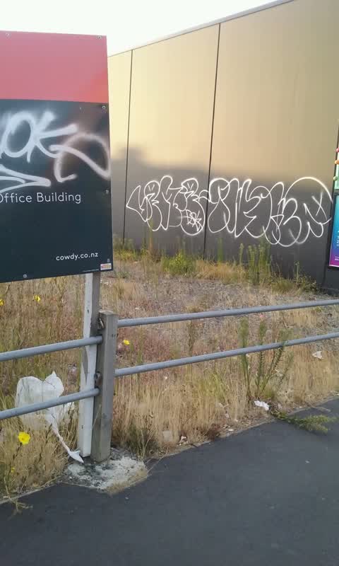 Graffiti, a report photo